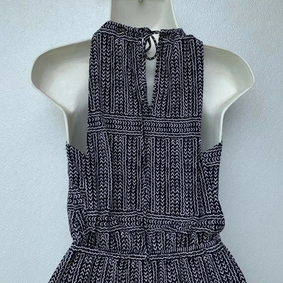 BCBGeneration Sleeveless Halter Dress Tribal Print Womens Size XS Black White - Picture 4 of 7